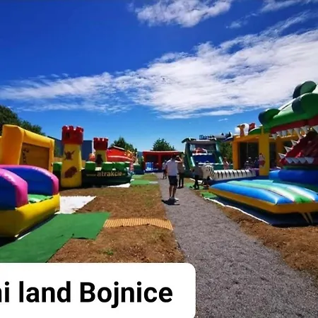 House Close To Bojnice * 프리에비드자