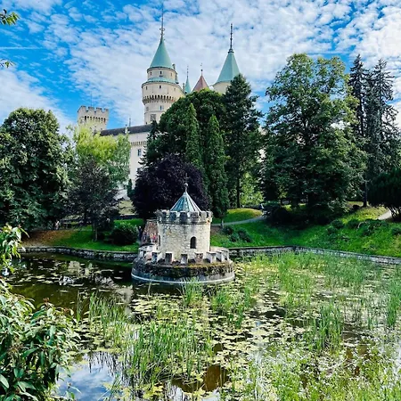 House Close To Bojnice 아파트