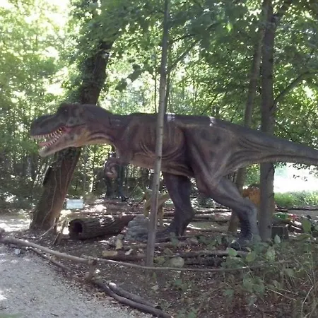 House Close To Bojnice * 프리에비드자